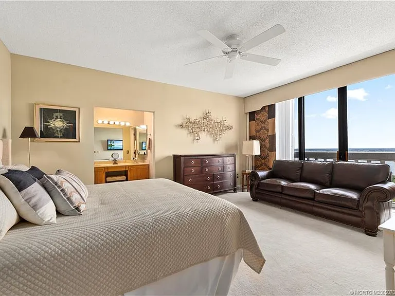 9960 S Ocean Dr #Penthouse 5 — Photo 20