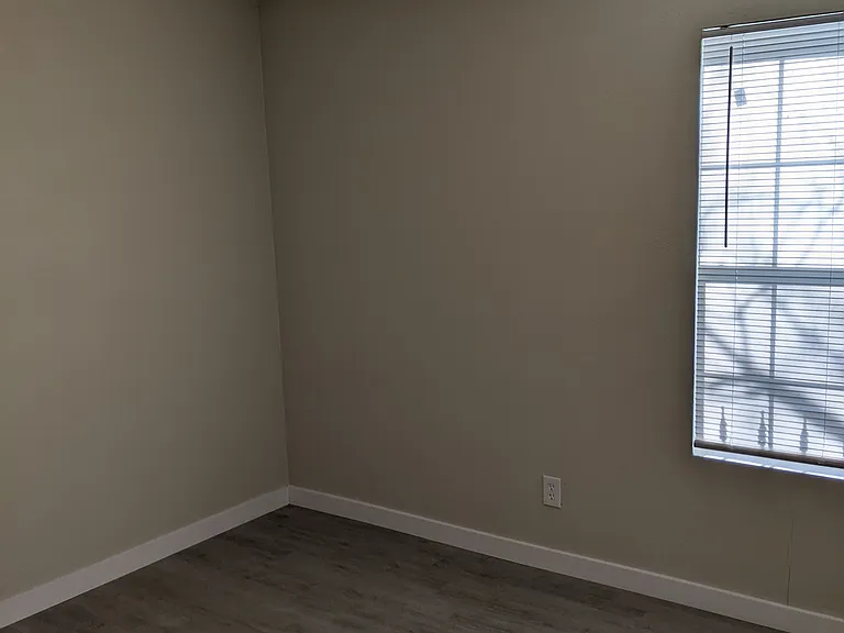 14419 Briarcrest Ln — Photo 5