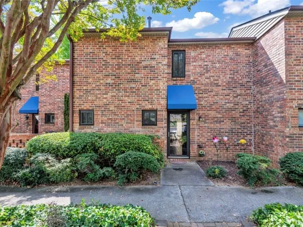 2252 Pernoshal Ct, Atlanta, GA 30338