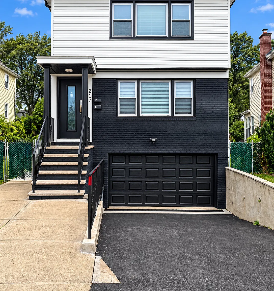 3 bed, 1100 sqft, $2,800 — Photo 1