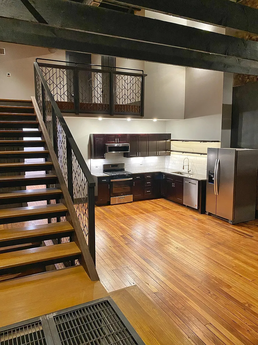 Building Photo - 270 W Pike St #3