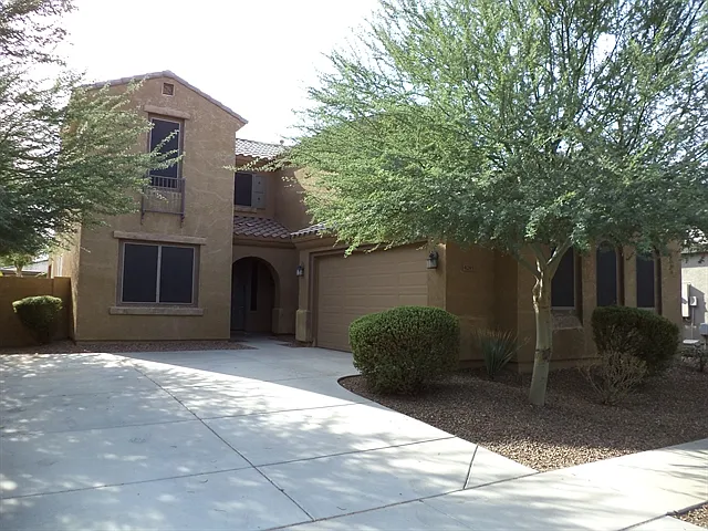 4 bed, 3.0 bath, 2869 sqft, $3,015 — Photo 1