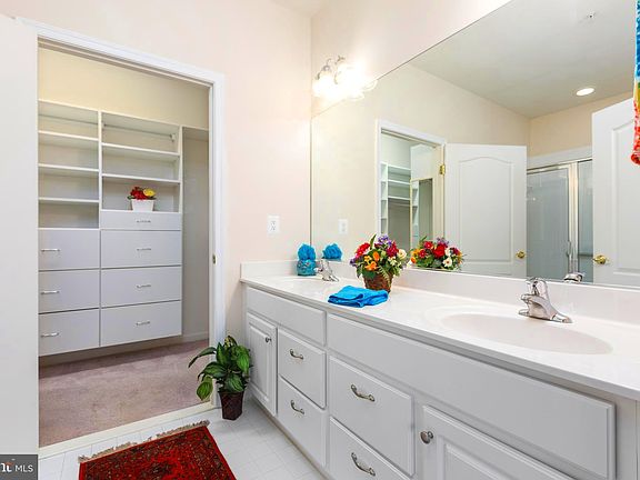 5th image of 14 Turtle Creek Way Unit 9-4
