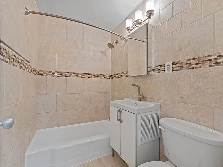 305 C St NE #308 — Photo 23