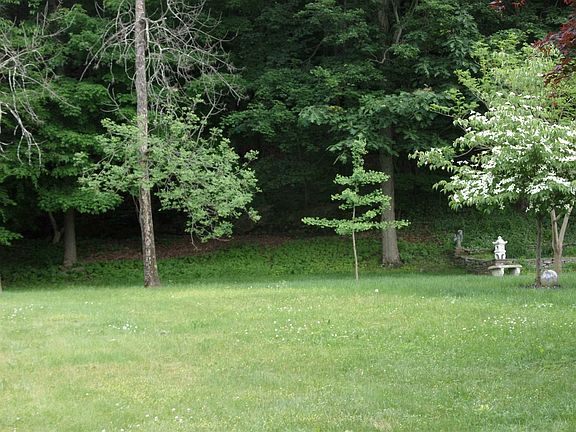 2nd image of 176 Sterling Pl #0