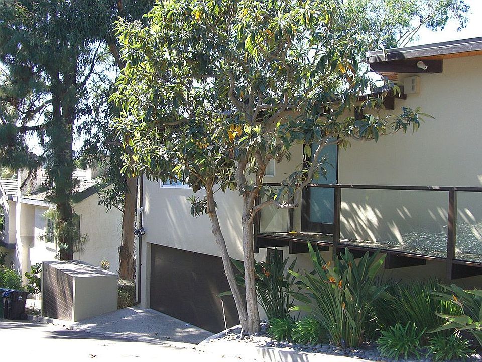 Hollywood Hills