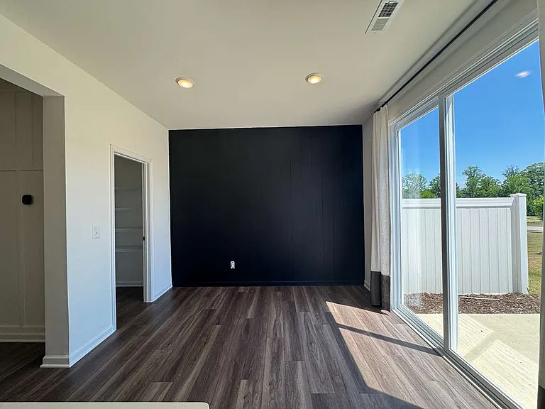 119 Lennei Ln — Photo 8