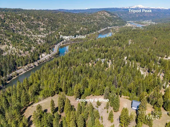 219 Tripod View Dr, Cascade, ID 83611