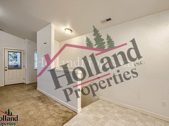 3rd image of 4415 NE 88th Ave APT 3