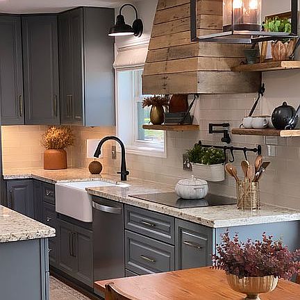 Kitchen with breakfast nook.