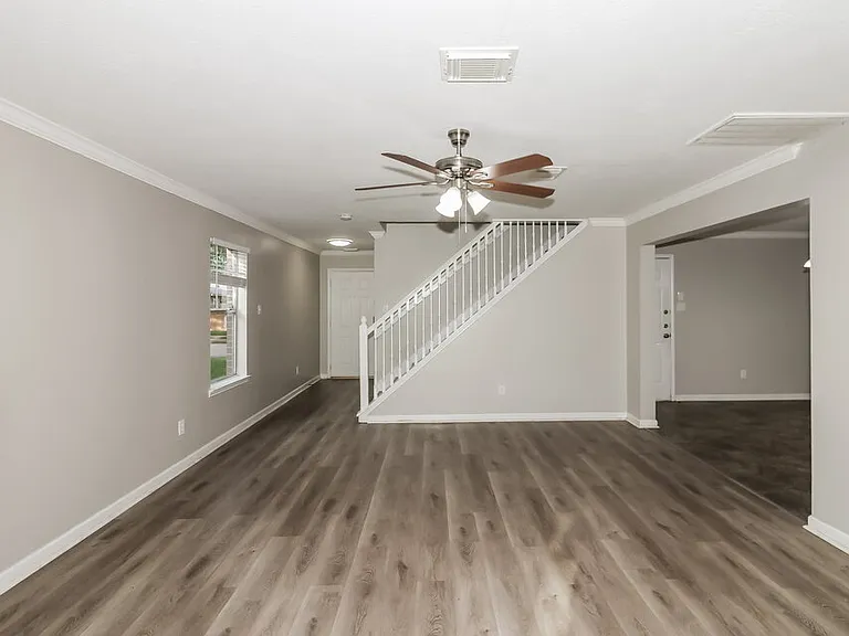 3615 Rolling Springs Ln — Photo 5