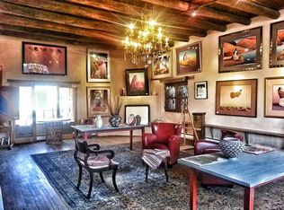 210 Ledoux St, Taos, NM 87571