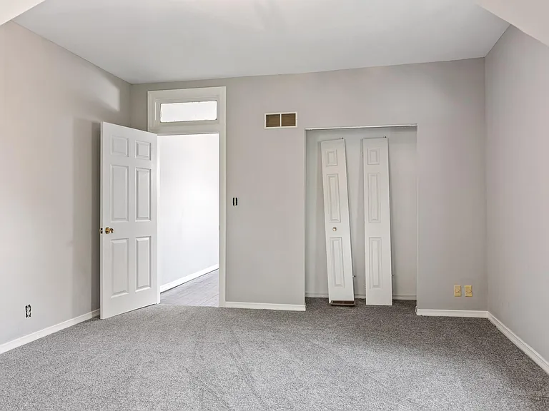 4330 W Pine Blvd — Photo 26