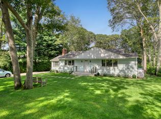 68 Bay View Dr W, Sag Harbor, NY 11963