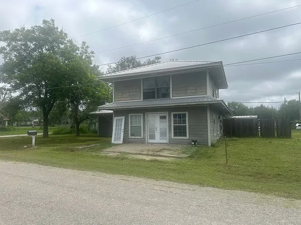1801 N McLeod St, Cuero, TX 77954