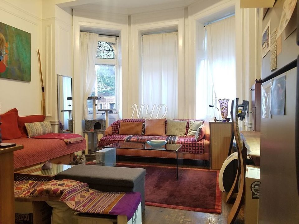 1st image of 319 Garfield Pl APT 1A