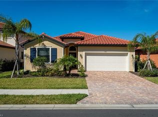 1561 Vizcaya Ln, Naples, FL 34113