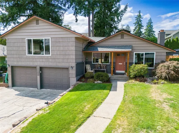 122 Golden Gate Avenue, Fircrest, WA 98466