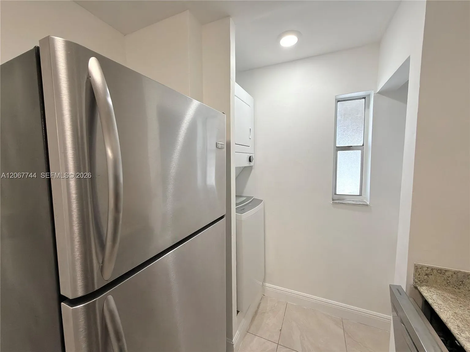 Versailles Gardens Condo — Photo 2