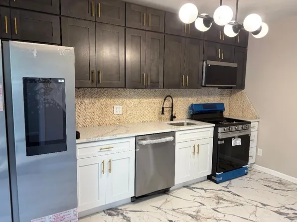 99 West 50th Street image 41 of 44