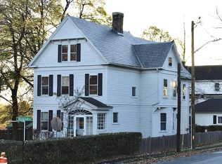 72 Burncoat St, Worcester, MA 01605