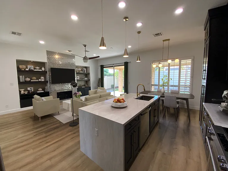 6204 E Phelps Rd — Photo 4