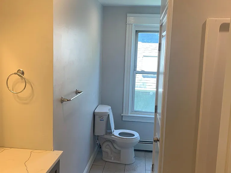 218 Cypress St #2 — Photo 2