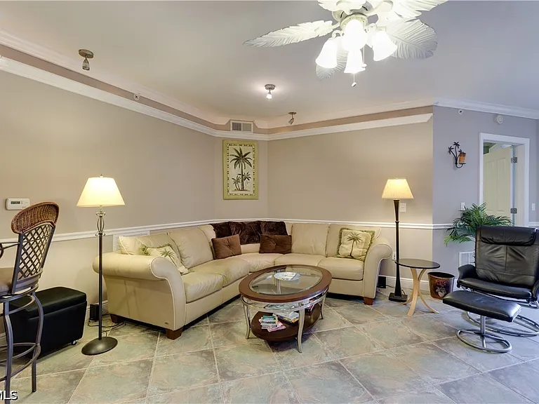 2825 Palm Beach Blvd #308 — Photo 6