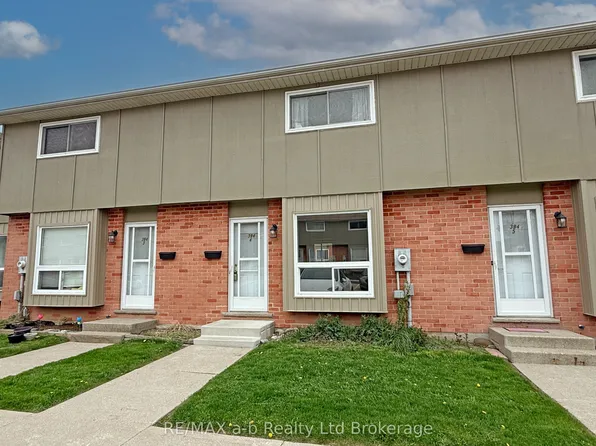 394 Springbank Ave #4, Woodstock, ON N4T 1L1
