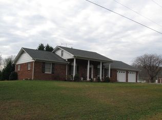 274 Midlawn Dr, Wilkesboro, NC 28697