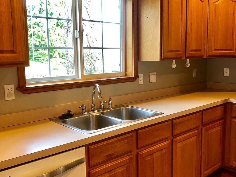 5334 Sparta Loop SE — Photo 4