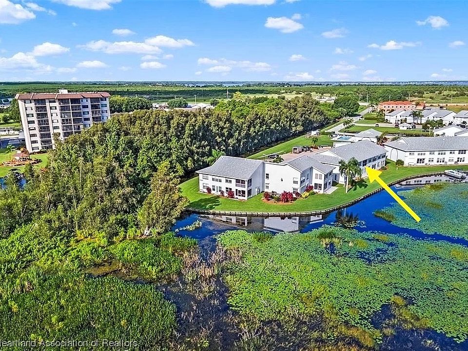 1st image of 208 Stephen Dr