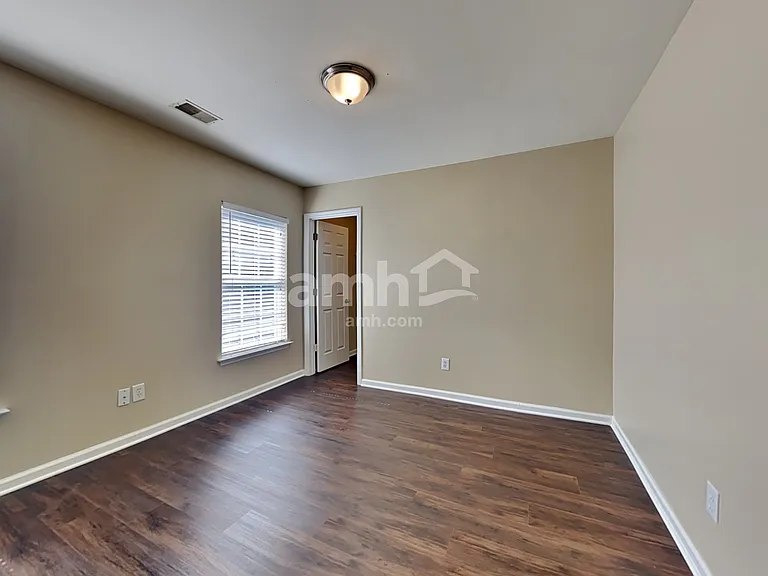 126 Avalon Rd — Photo 21