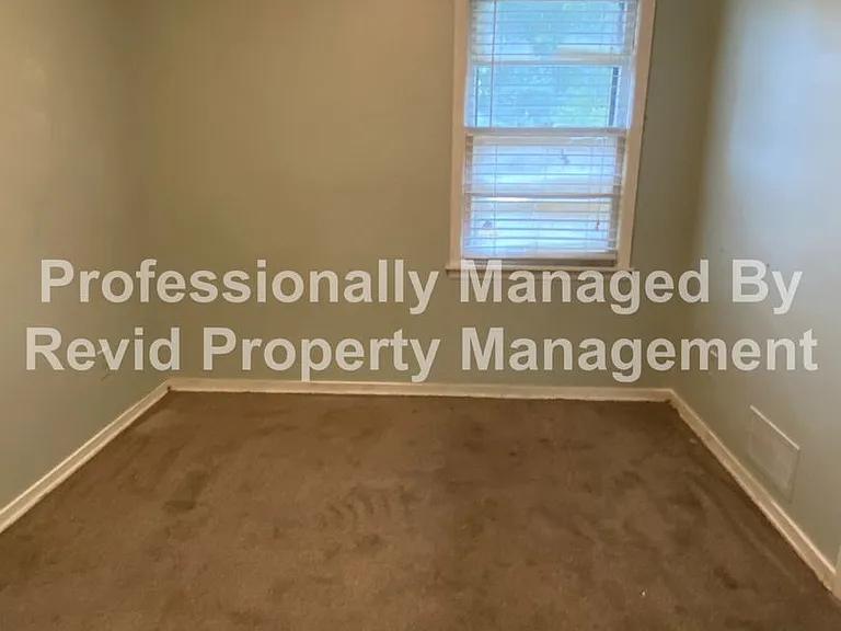 4121 Westover Ave — Photo 10