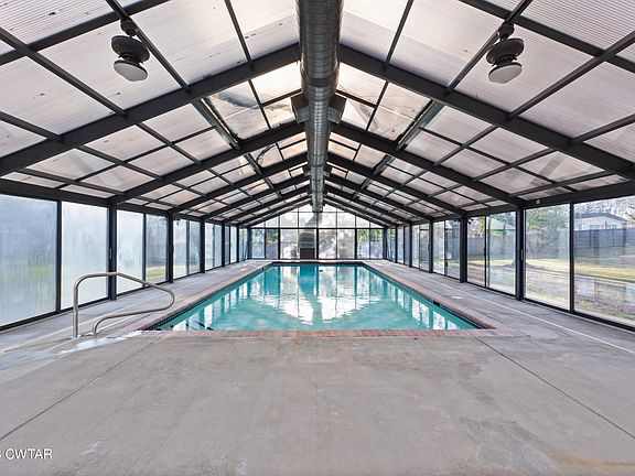 3rd image of 129 Pepper Tree Rd