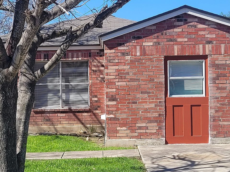 1st image of 3527 Cameron Springs