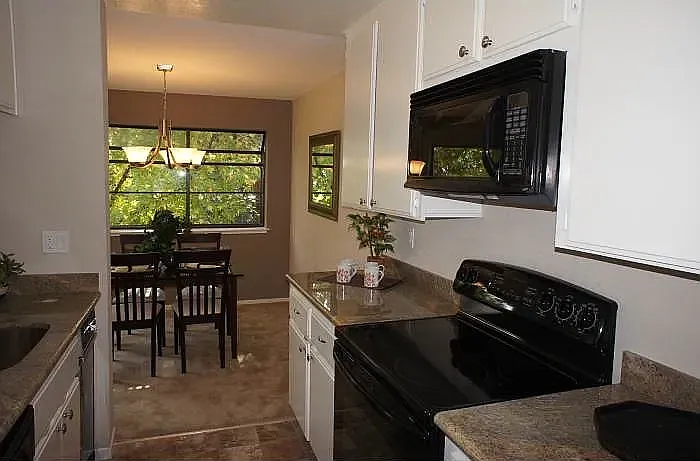 21100 Gary Dr #313 — Photo 6