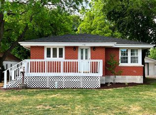 130 E 2nd St, Coal City, IL 60416