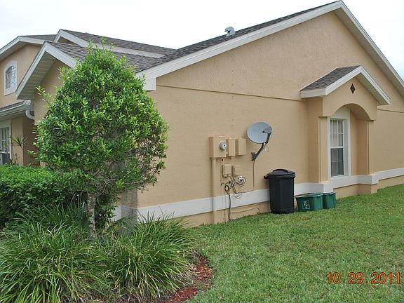 3rd image of 14876 Laguna Beach Cir