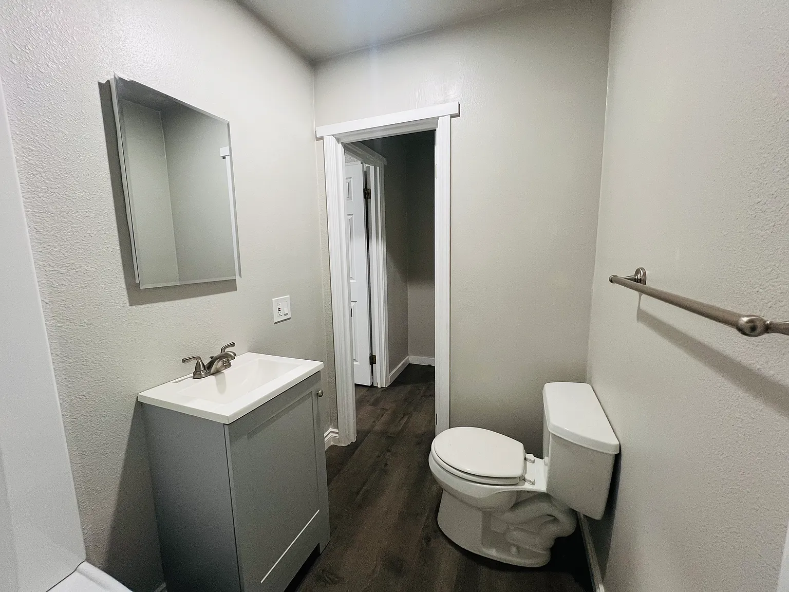 2 bed, 920 sqft, $1,749 — Photo 4