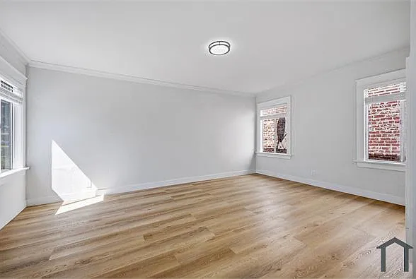 1616 1/2 Middleton Pl — Photo 8