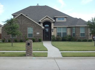 220 Sandy Way, Red Oak, TX 75154