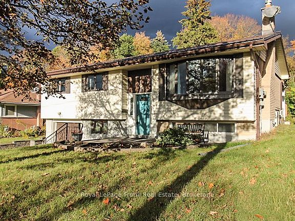 3rd image of 62 Springbrook Dr