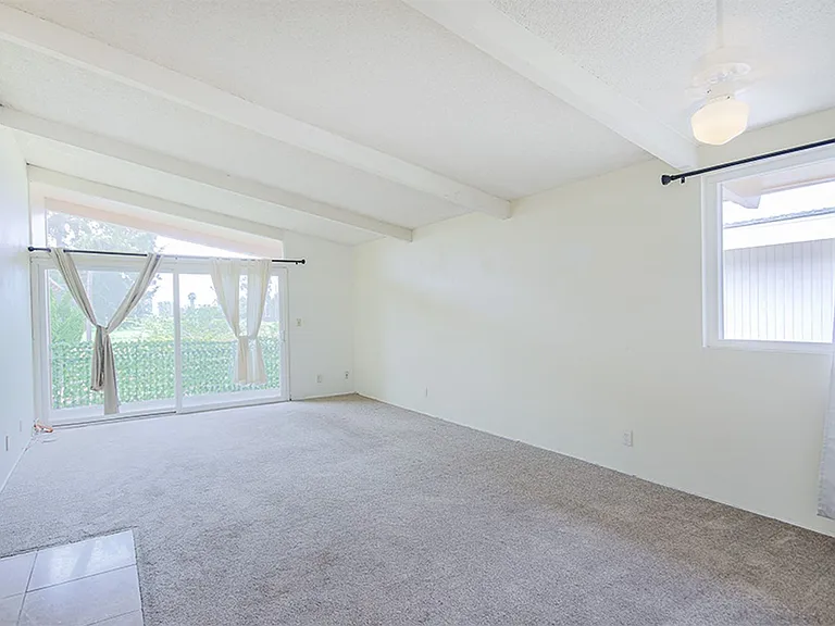 5542 Fernhill Cir — Photo 1