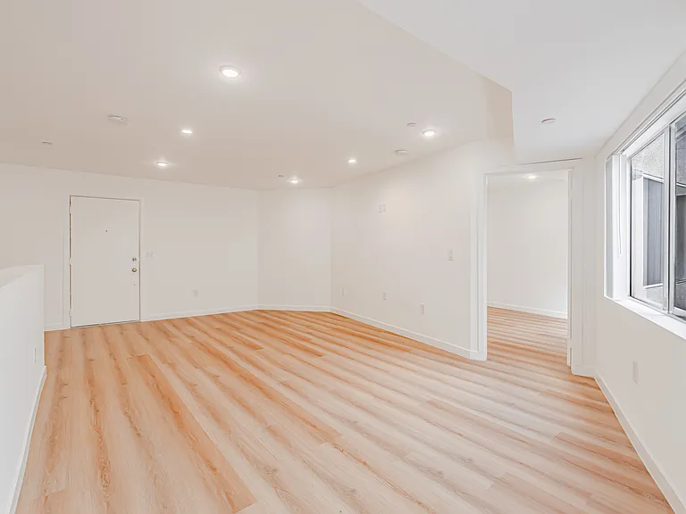 1755 N El Cerrito Pl #405 — Photo 6