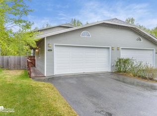 16642 Rivers Edge Ln #10, Eagle River, AK 99577