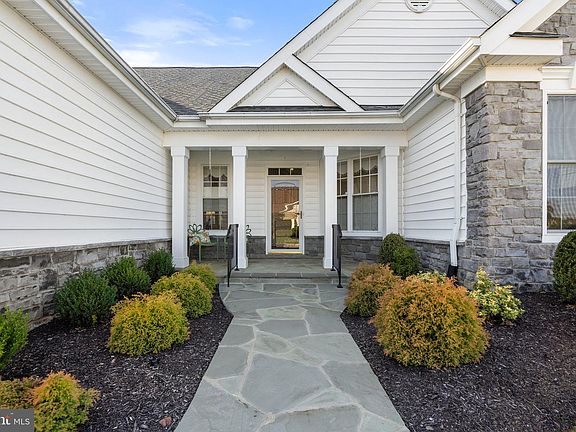 5th image of 13689 Heritage Valley Way