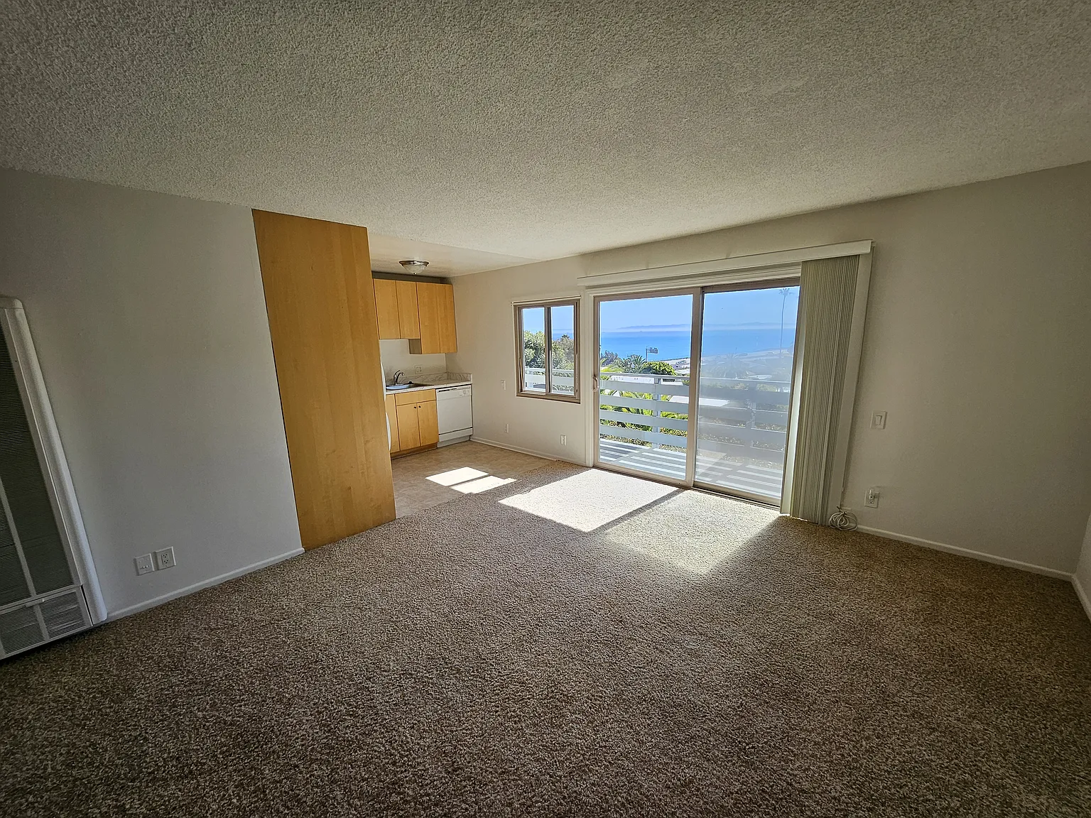 2 bed, $3,400 — Photo 3