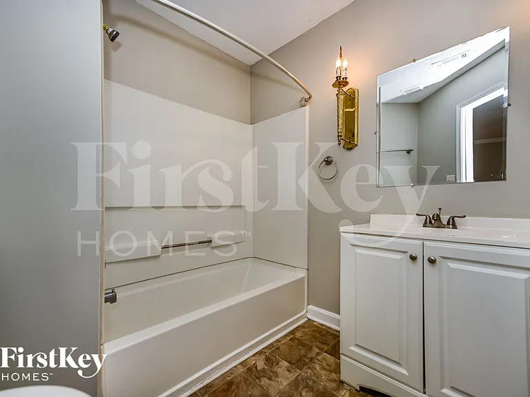 6756 Sunset Hills Blvd — Photo 10