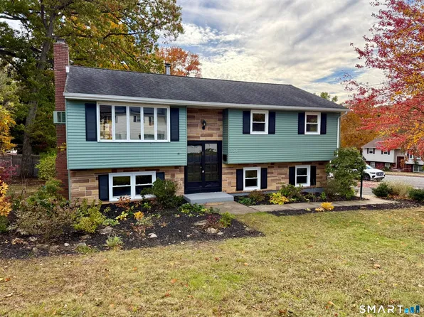 225 Stonecrest Drive, Bristol, CT 06010